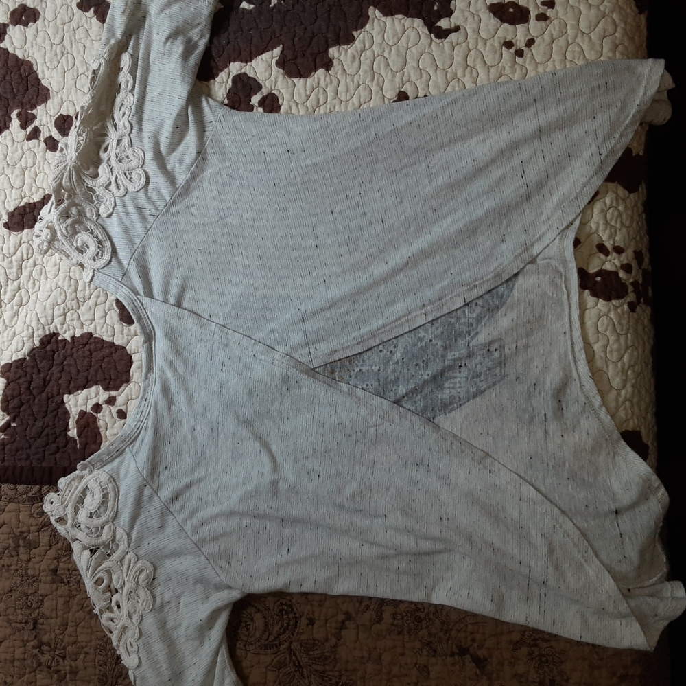 Open back Daytrip Top - Picture 2 of 2